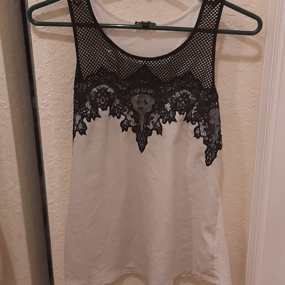 Express Duo Racerback Lace/Mesh Designed Tank Top - Picture 3 of 7